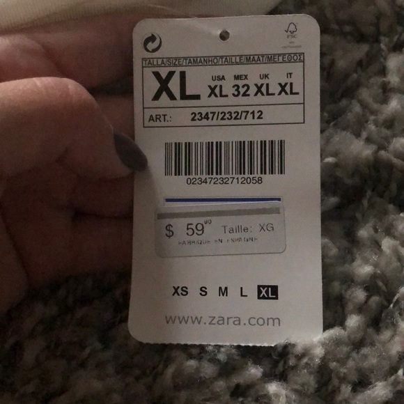 White pants - Picture 3 of 3